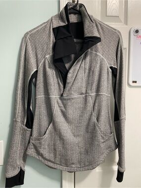 LuluLemon Grey Half-Zip Women's Pullover Jacket